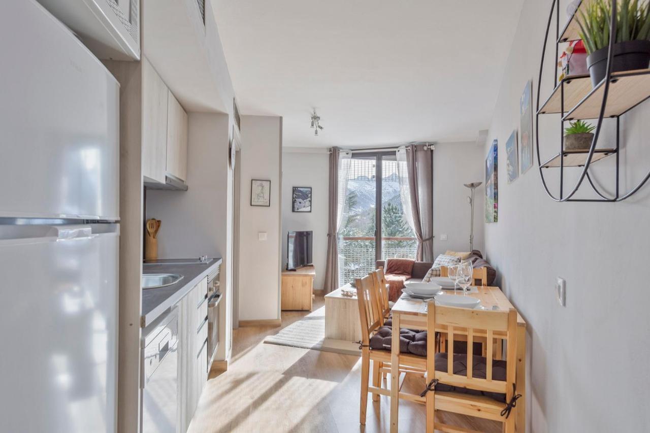 Acogedor Apartamento Baqueira 1500 バケイラ・ベレット エクステリア 写真